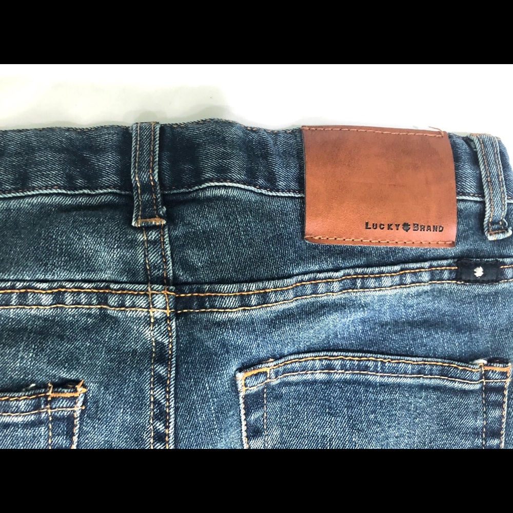 NWOT  LUCKY BRAND Boys Classic Straight Jeans